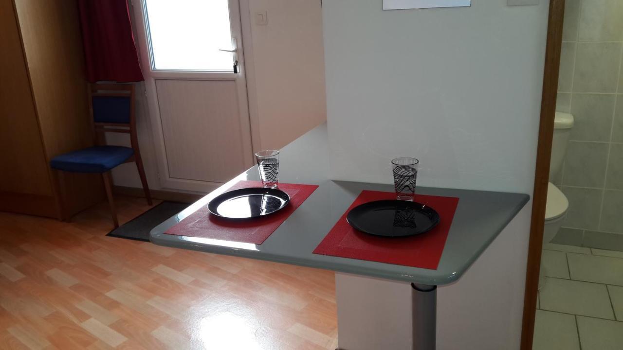 숄레 Pasteur 아파트 외부 사진